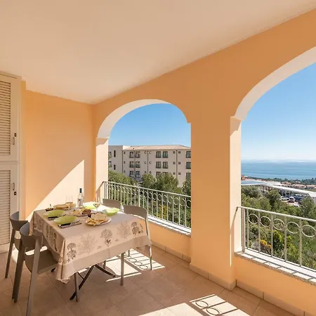 Casa Alessandra Apartment *